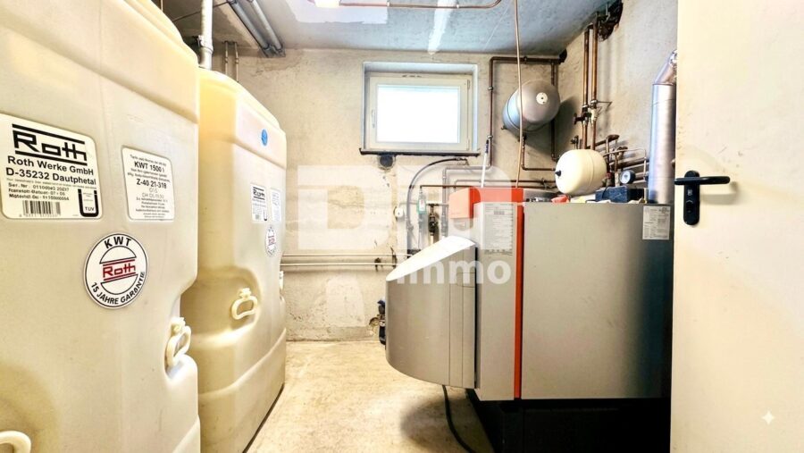 Moderner Wohntraum in ruhiger, naturnaher Sackgassenendlage mit Panoramablick über die Stadt - Heizungskeller / Tankraum